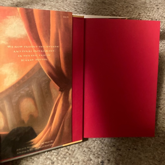 Book: Harry Potter and the Deathly Hallows, First Edition, July 2007 - Picture 5 of 16